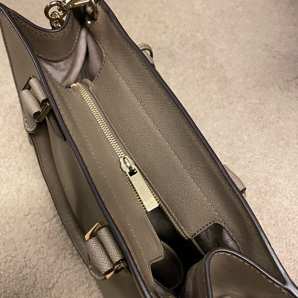 Michael’s Kors satchel - Picture 7 of 8